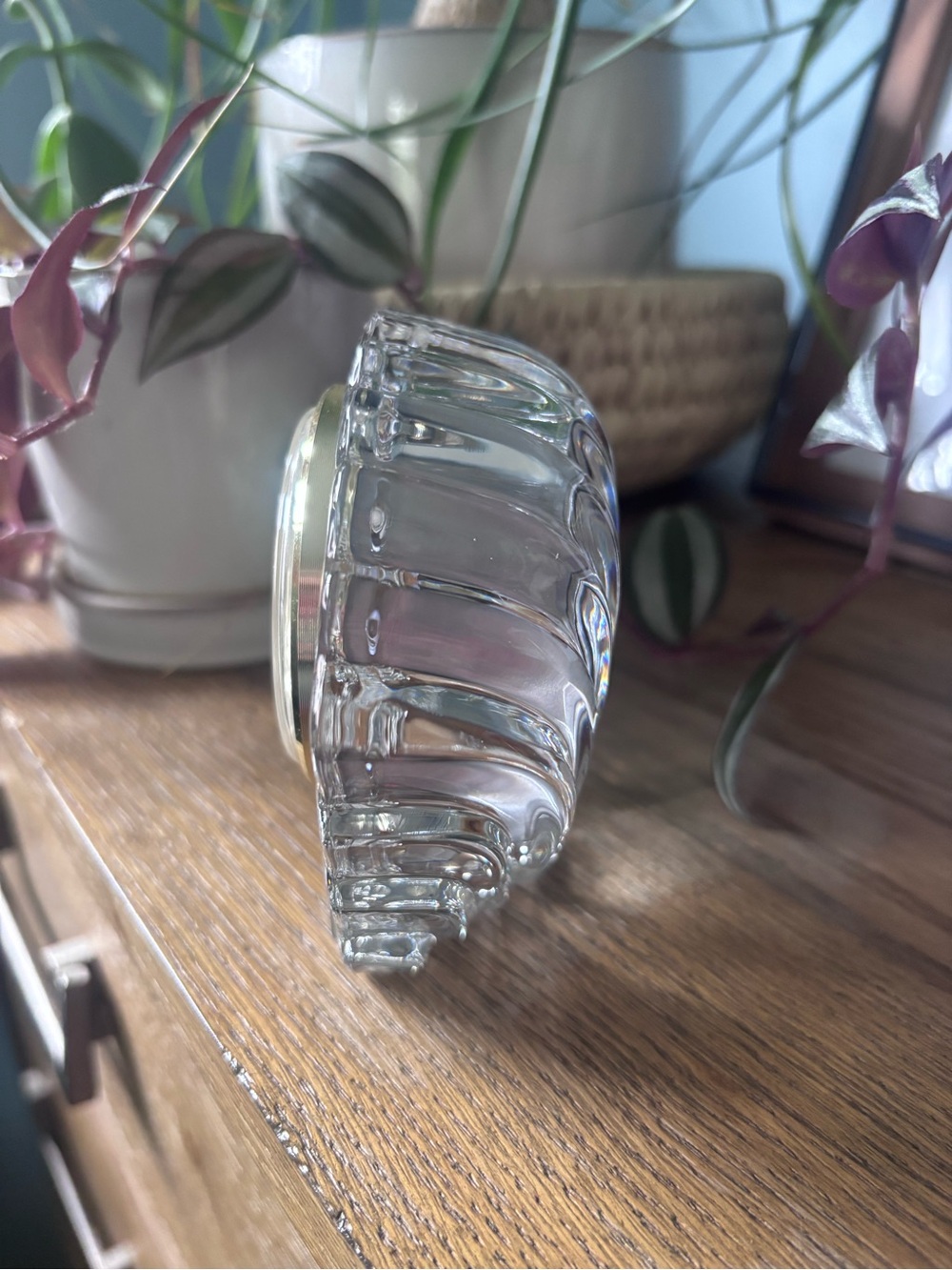 Rare Howard Miller Glass Shell Clock - Picture 3 of 6